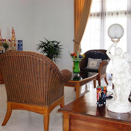 Libra Homestay Manado Ngoại thất bức ảnh