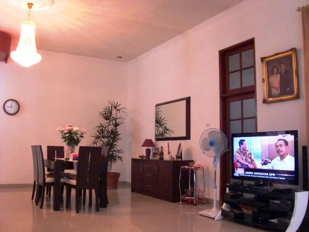 Libra Homestay Manado Ngoại thất bức ảnh